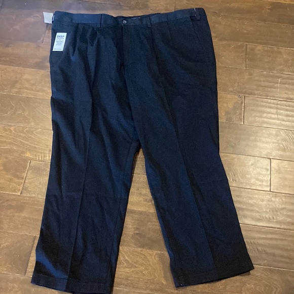 Dockers Big And Tall classic fit black stretch performance size 50/32 pockets - Picture 1 of 6